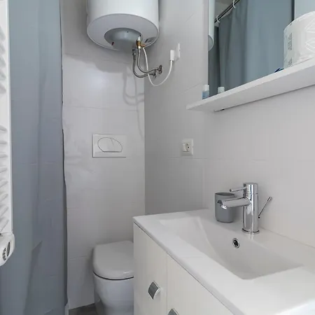 New Apartment Between Navigli And Duomo - D'Annunzio * ミラノ